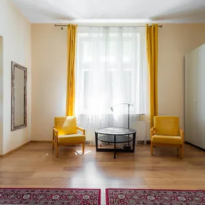 https://vic-apartament-garden.sopothotels.com
